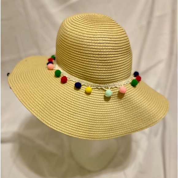 Brand New Pom Pom Straw  Sun Hat - Picture 2 of 8